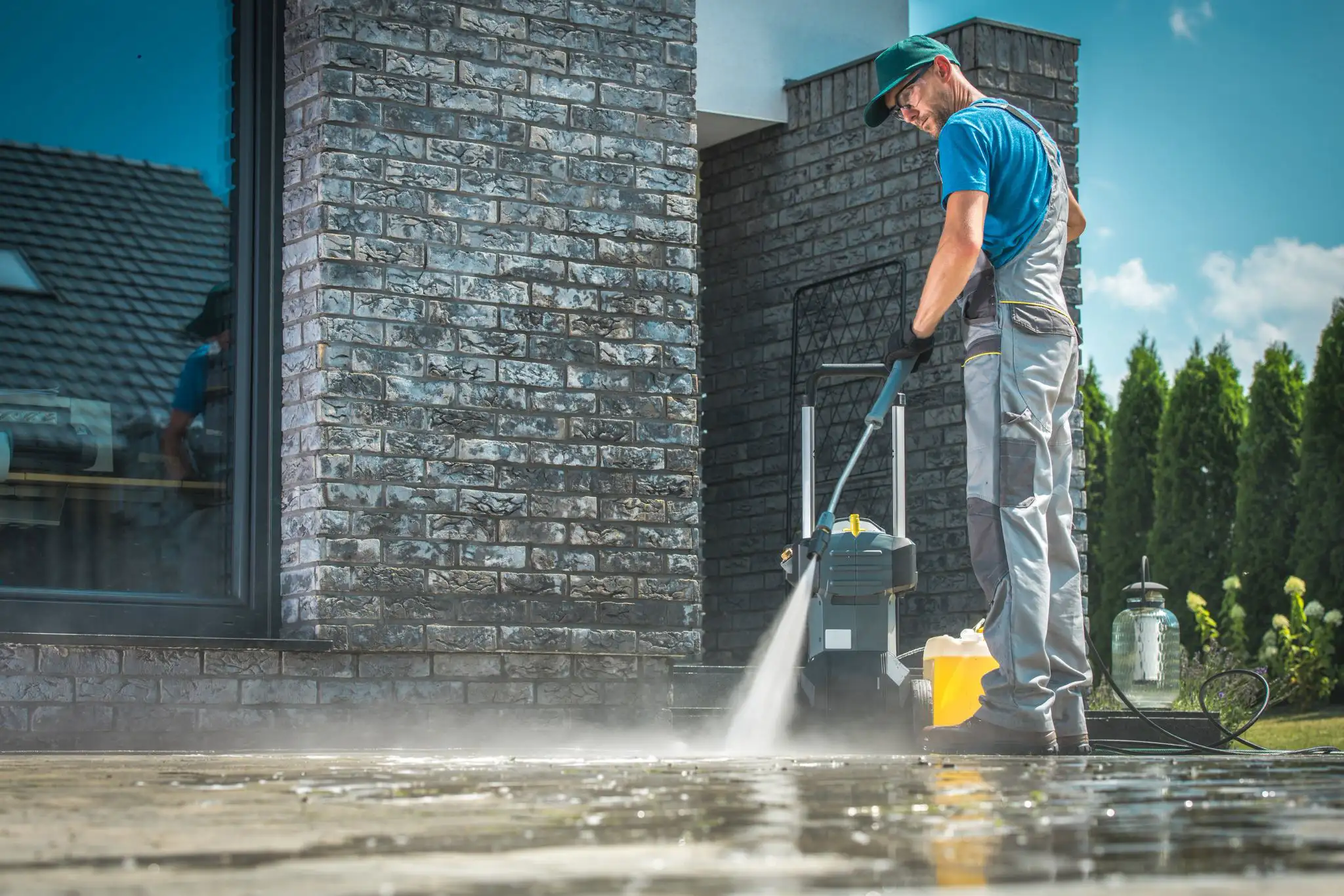 Pressure washing services Chesterfield